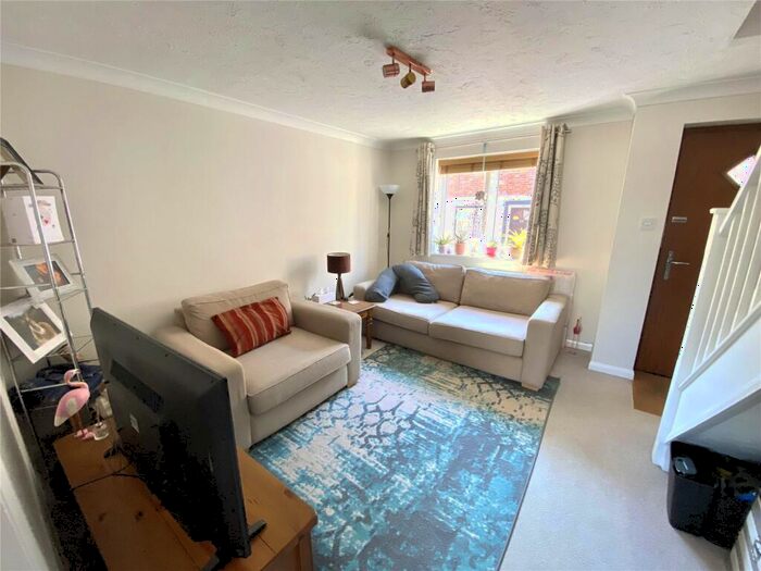 2 Bedroom End Of Terrace House To Rent In West Street, Fordingbridge, Hampshire, SP6