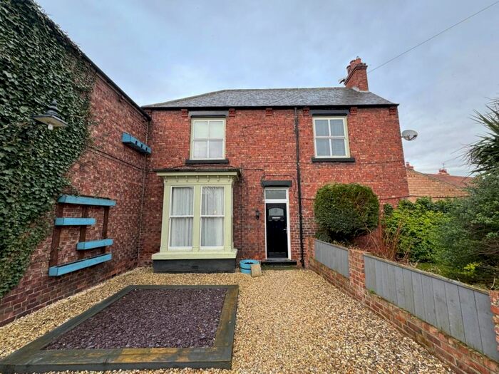 3 Bedroom End Of Terrace House For Sale In Vicarage Row, Greatham, Hartlepool, TS25