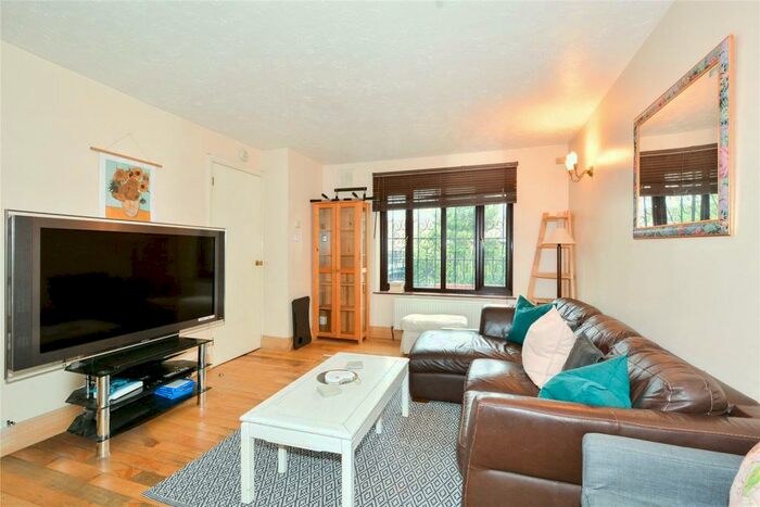 2 Bedroom Terraced House To Rent In Discovery Walk, London, E1W