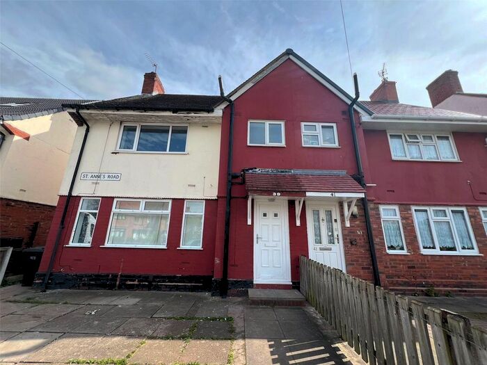 3 Bedroom Semi-Detached House To Rent In St. Annes Road, Wolverhampton, West Midlands, WV10