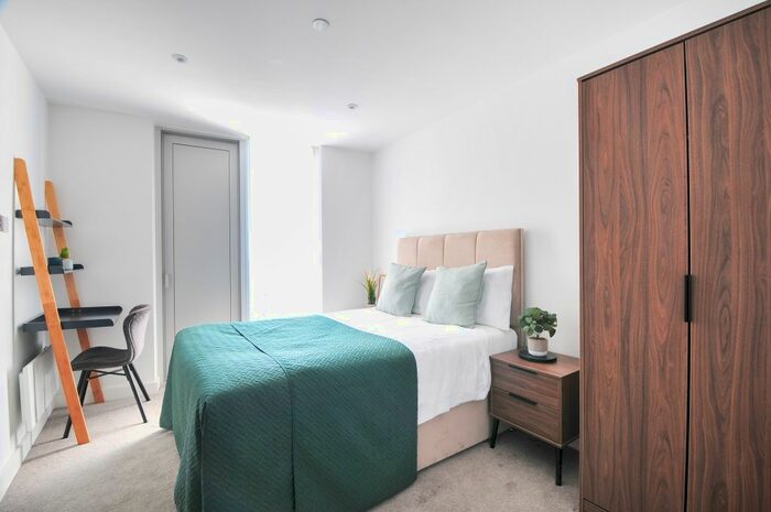 2 Bedroom Flat For Sale In Owen Street, Manchester, M15