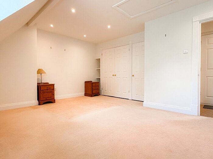 2 Bedroom Flat To Rent In Mortimer Hall, The Street, Mortimer, Reading, Berkshire, RG7