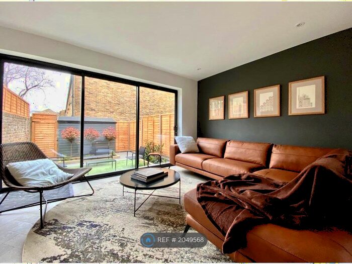 4 Bedroom End Of Terrace House To Rent In Stonhouse Street, London, SW4