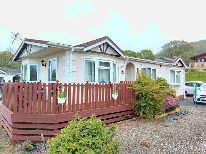 3 Bedroom Bungalow For Sale In Ceinewydd, New Quay, SA45
