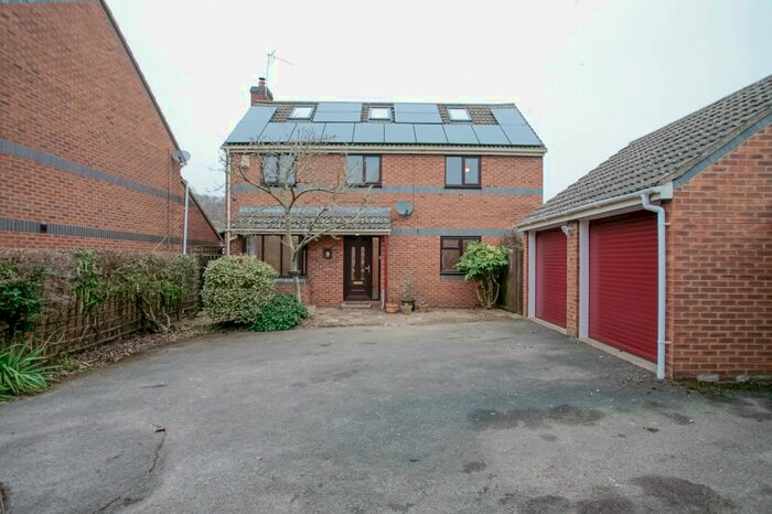 6 Bedroom Detached House To Rent In Anson Close, Marcham, Abingdon OX13