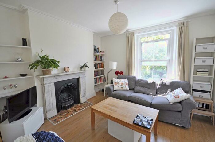 1 Bedroom Flat To Rent In Rosemary Terrace, Rosemary Lane, Mortlake, SW14