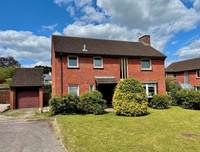 4 Bedroom Detached House For Sale In The Firs, Kennford, EX6