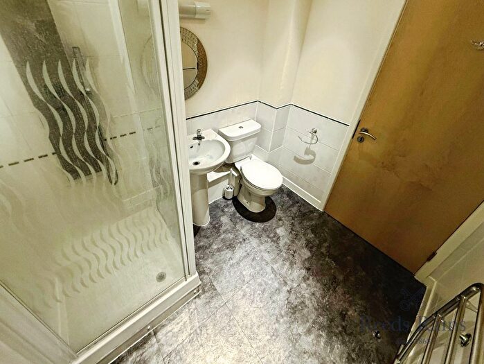 2 Bedroom Flat To Rent In Brunswick Court, Newcastle, Staffordshire, ST5