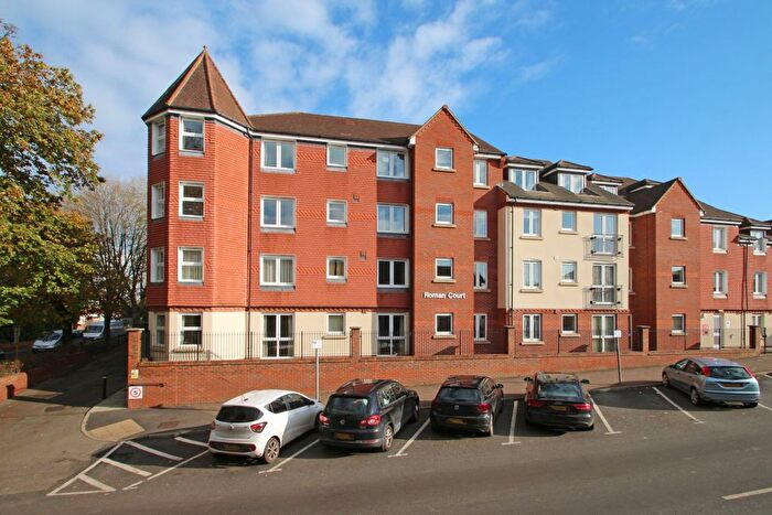 1 Bedroom Flat To Rent In Roman Court, High Street, Edenbridge, TN8