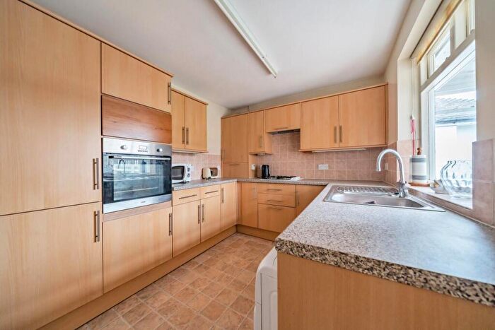 3 Bedroom Bungalow For Sale In Empress Drive, Chislehurst, BR7