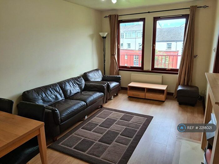 2 Bedroom Flat To Rent In Picktillum Place, Aberdeen, AB25