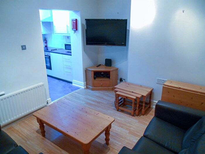 4 Bedroom Property To Rent In Deuchar Street, Newcastle Upon Tyne, NE2