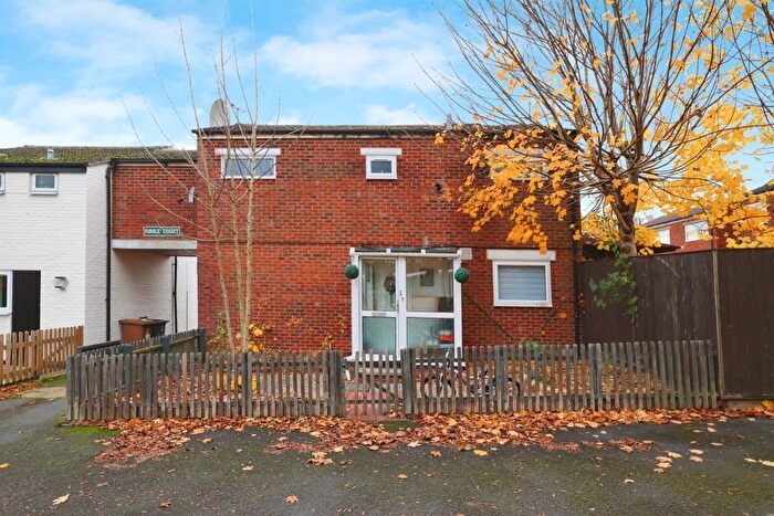 4 Bedroom Semi Detached House For Sale In Ribble Court, Andover, SP10