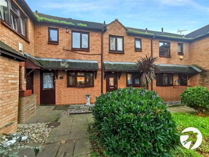 2 Bedroom Terraced House To Rent In St. Johns Road, Erith, DA8