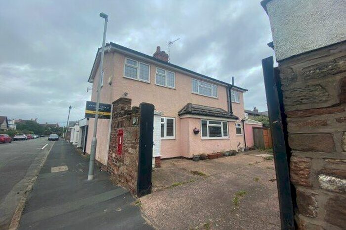 2 Bedroom Detached House To Rent In Marine Road, Wirral, CH47