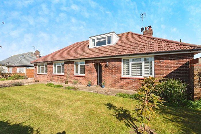 4 Bedroom Property For Sale In Holt Road, Weybourne, Holt, NR25
