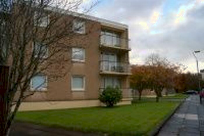 2 Bedroom Flat To Rent In Christchurch Place, East Kilbride, South Lanarkshire G75