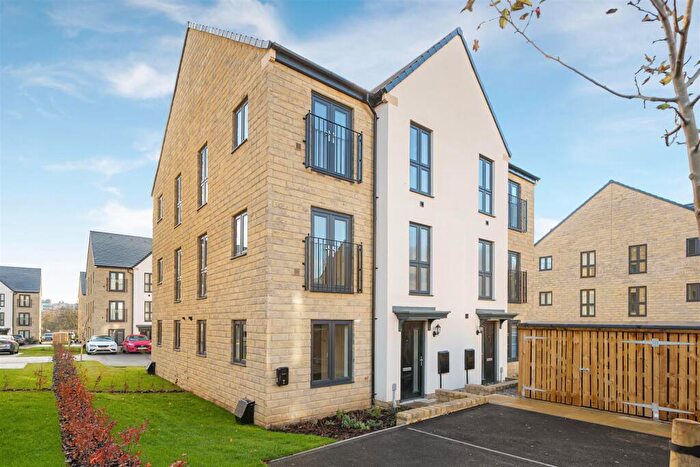 2 Bedroom Semi-Detached House To Rent In Spring Wood Lane, Woodside Vale, Horsforth, LS16