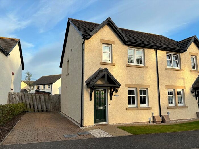 3 Bedroom Semi-Detached House To Rent In Sunnyside Drive, Biggar, ML12