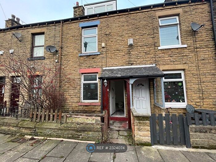 3 Bedroom Terraced House To Rent In Crawford Street, Bradford, BD4