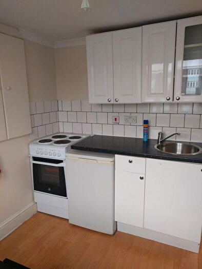 1 Bedroom Terraced House To Rent In Turneville Road, London, W14