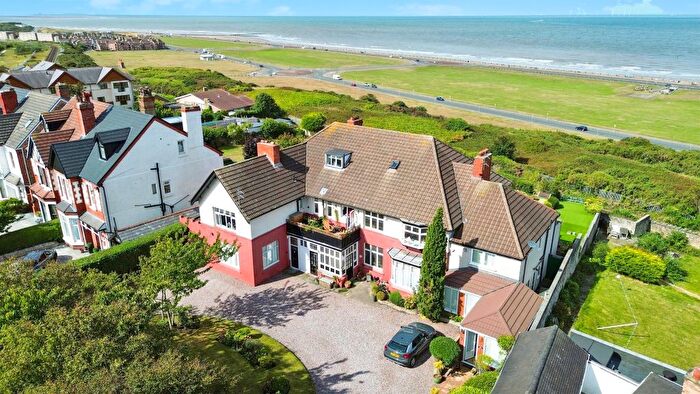 2 Bedroom Flat For Sale In Warren Drive, Wallasey, CH45