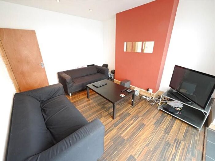 6 Bedroom Property To Rent In St. Chads View, Leeds, LS6