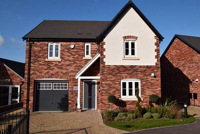 4 Bedroom Detached House For Sale In Lily Street Farm, Swanwick, Alfreton, DE55