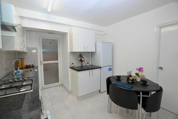 5 Bedroom Terraced House To Rent In Cephas Street, London, E1
