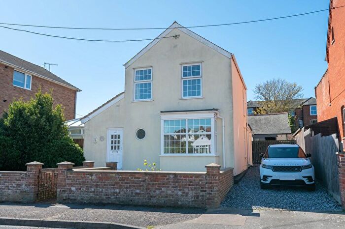 3 Bedroom Cottage For Sale In Brook Lane, Felixstowe, IP11