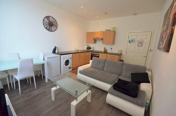2 Bedroom Flat To Rent In Brown Street, Burnley, Lancashire, BB11