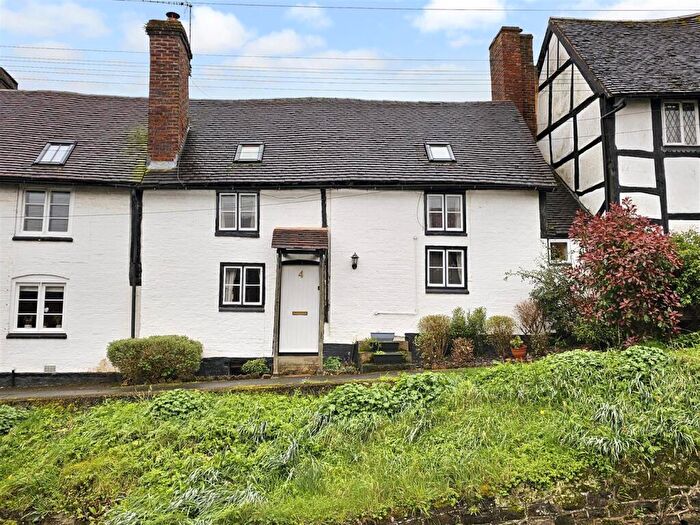 3 Bedroom Cottage For Sale In Wyre Hill, Bewdley, DY12
