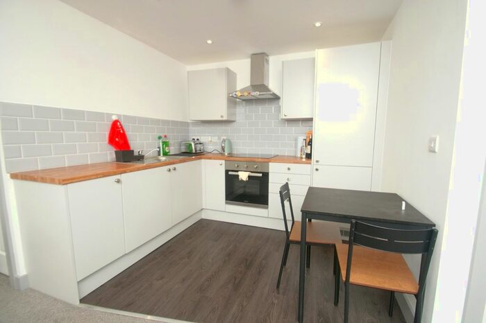 1 Bedroom Flat To Rent In Balm Road, Leeds, Uk, LS10