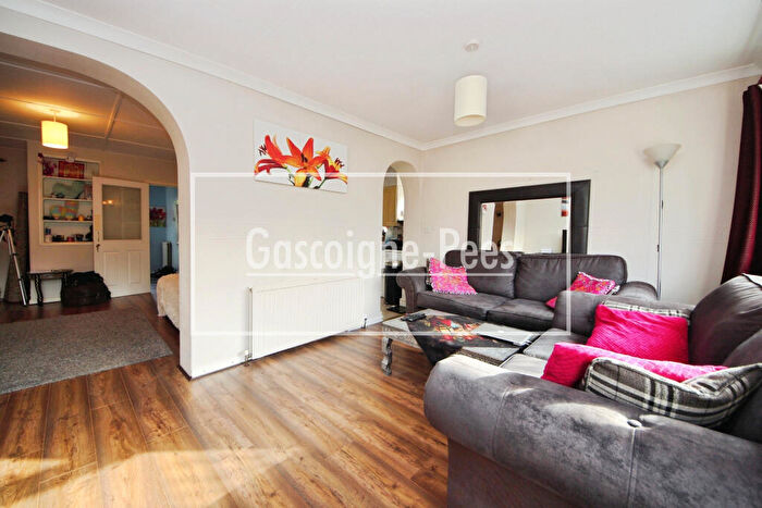 3 Bedroom House To Rent In West Ewell, KT19