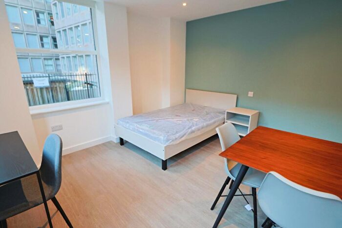 Studio To Rent In , Redcross Street, Bristol, BS2