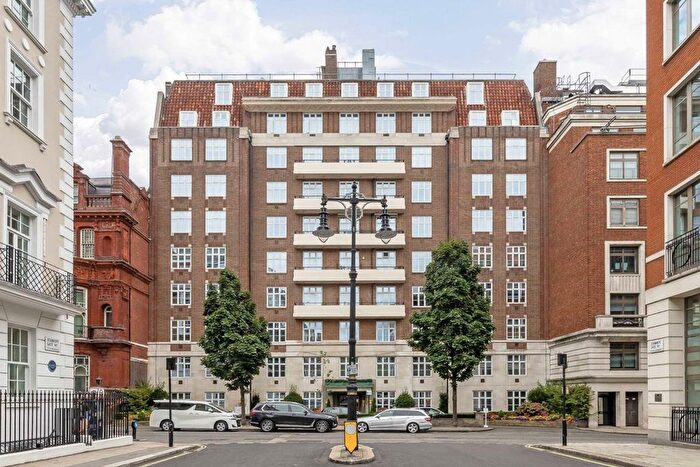 1 Bedroom Flat For Sale In South Audley Street, Mayfair, W1K