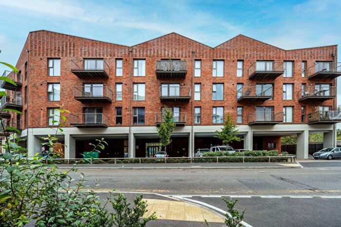 1 Bedroom Flat To Rent In Wey Corner, Guildford, , Guildford, GU1