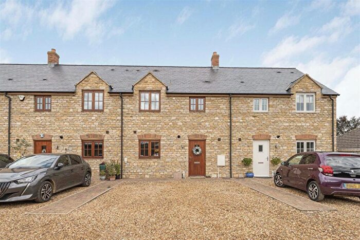 3 Bedroom Terraced House For Sale In Reindeer Court, Potterspury, NN12