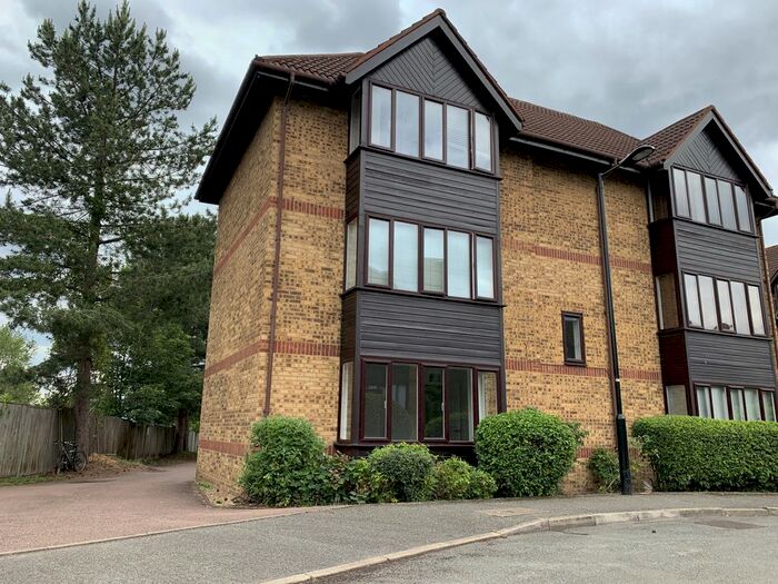 Studio For Sale In Linwood Close, Camberwell, London, SE5