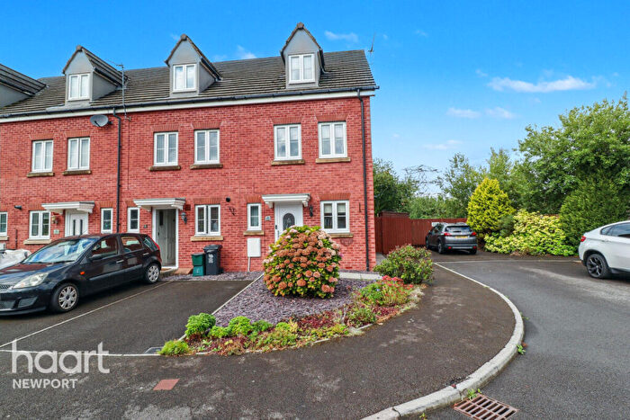 3 Bedroom Semi-Detached House For Sale In Sunbeam Close, Newport, NP19