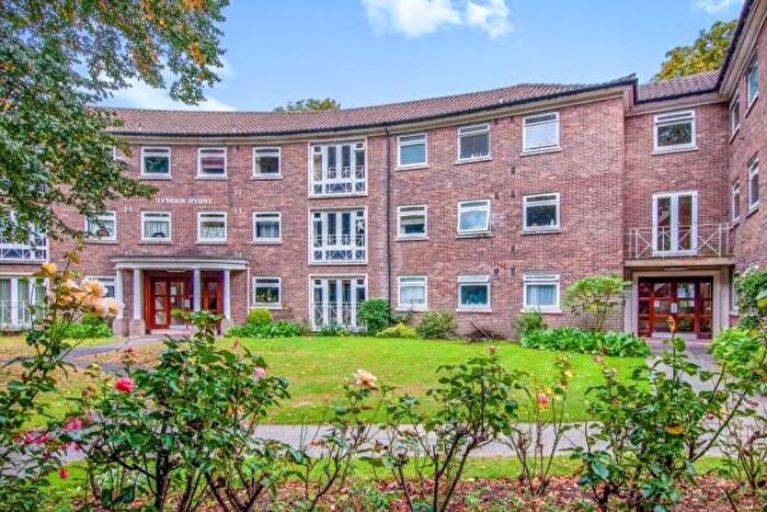 2 Bedroom Flat To Rent In Croydon, CR0