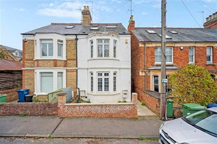 3 Bedroom Semi-Detached House To Rent In Bartlemas Road, Cowley, Oxford, OX4