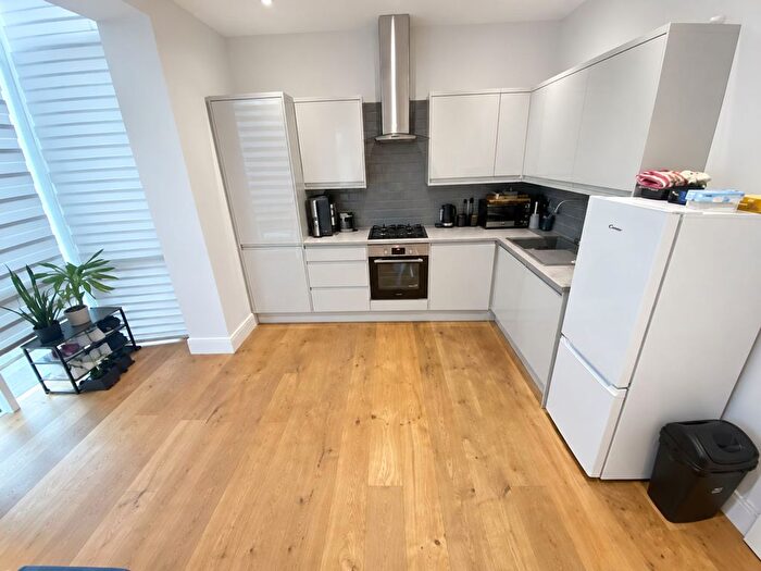 2 Bedroom Flat To Rent In Newfoundland Circus, Bristol, BS2
