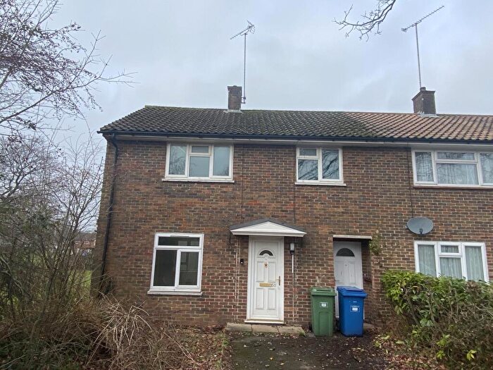 3 Bedroom Semi Detached House For Sale In Stoney Road, Bracknell, Berkshire, RG42