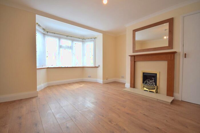 2 Bedroom Flat To Rent In Perry Street Gardens Chislehurst, BR7