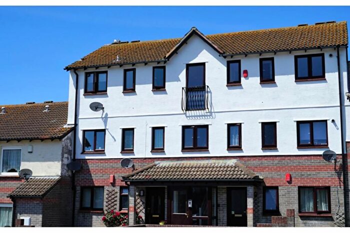 1 Bedroom Flat To Rent In Washbourne Close, Plymouth, PL1