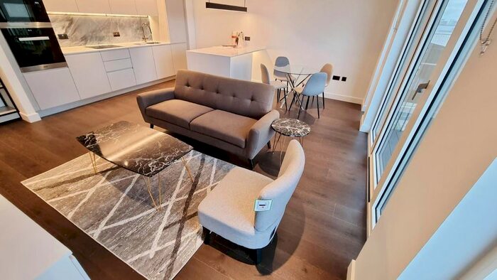 2 Bedroom Flat To Rent In Belvedere Row, White City Living, London, W12