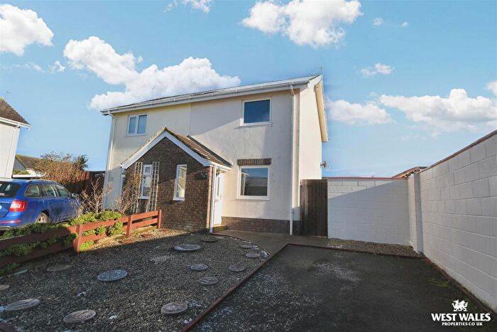 2 Bedroom Semi Detached House For Sale In Devonshire Road, Pembroke Dock, SA72