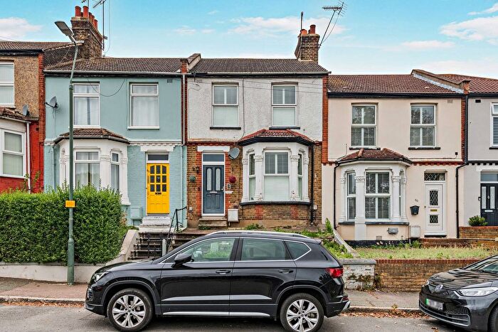 3 Bedroom Terraced House For Sale In Milton Road, Belvedere, DA17