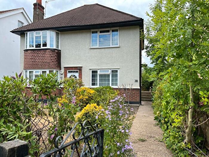 2 Bedroom Apartment To Rent In Birdhurst Road, South Croydon, CR2